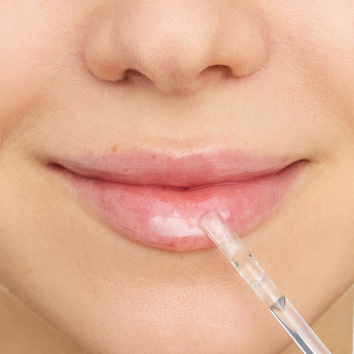 what the fake! GLASS SHINE PLUMPING LIP FILLER