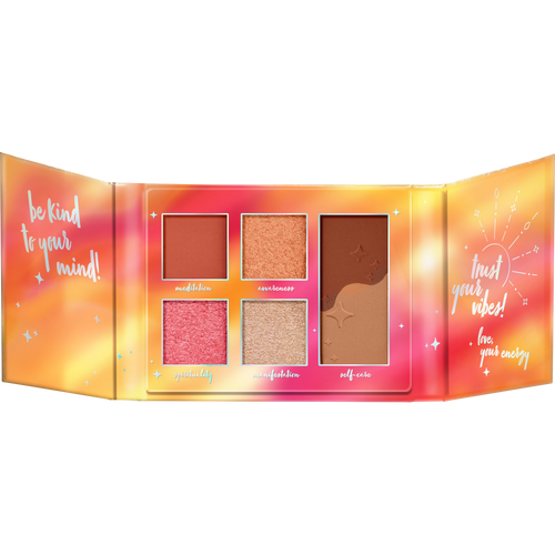 FEEL GOOD CLUB look set