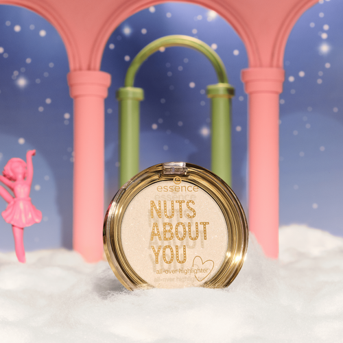 NUTS ABOUT YOU all-over highlighter