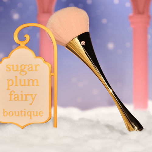 NUTS ABOUT YOU face brush