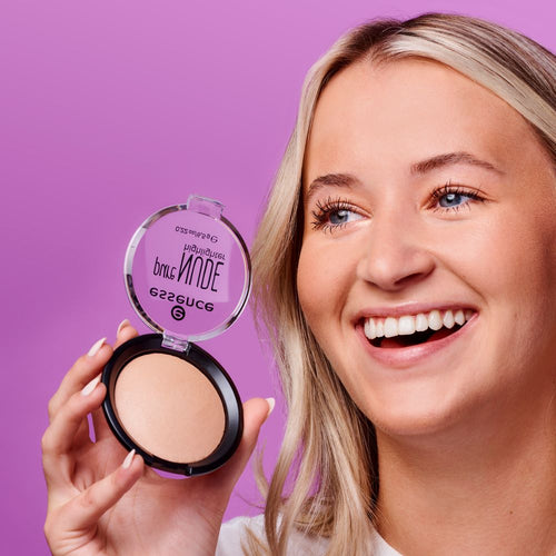 pure nude highlighter – essence makeup